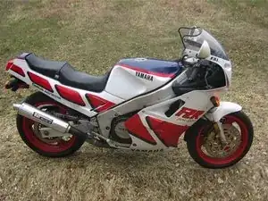 Yamaha FZR1000