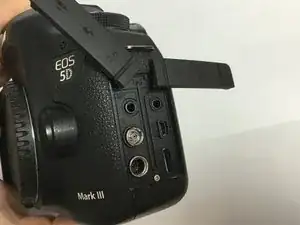 Canon EOS 5D Mark III Internal Battery Replacement