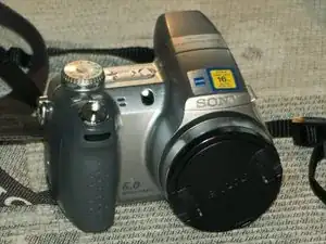 Sony Cyber-shot DSC-H2