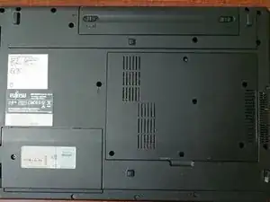 Fujitsu Esprimo Mobile V6555 HDD Replacement