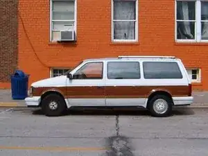 1990 Chrysler Town and Country