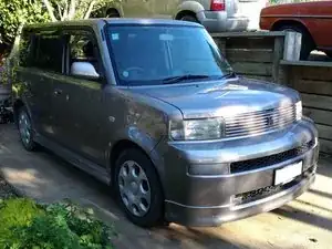 Toyota bB and Scion xB (first gen)