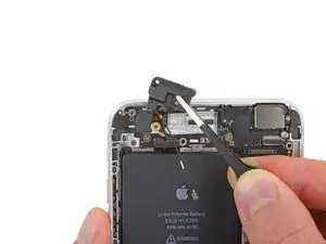 iPhone 6 Plus  5GHz Wi-Fi Antenna Replacement