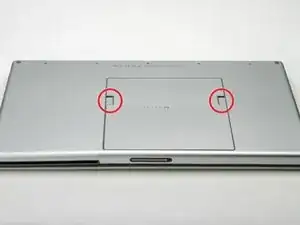 PowerBook G4 Aluminum 17" 1-1.67 GHz Battery Replacement