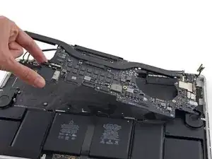 Sostituzione scheda madre MackBook Pro Retina 15" metà 2015