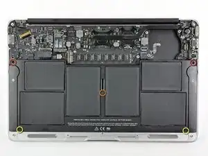 MacBook Air 11" Late 2010 Battery Replacement