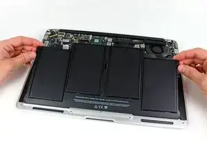 MacBook Air 13" Mid 2011 Battery Replacement