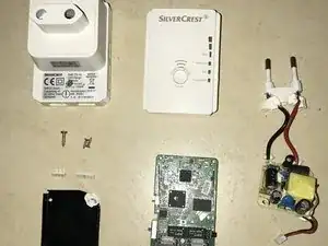 Lidl SilverCrest WiFi Range Extender SWV 733 A2 Teardown