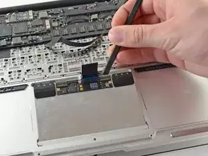 MacBook Air 13" Mid 2012 Trackpad Replacement