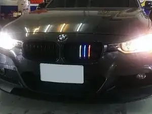 BMW M-Colored LED Front Kidney Grille Installation