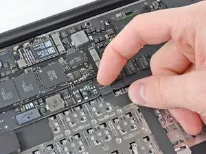 MacBook Air 13" Late 2010 Logic Board Replacement