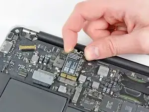 MacBook Air 11" Late 2010 AirPort/Bluetooth Card Replacement