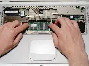 PowerBook G4 Titanium Onyx RAM Replacement