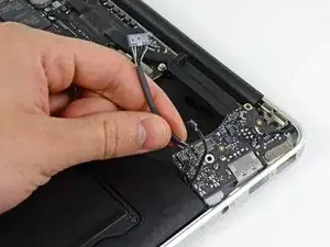 MacBook Air 13" Mid 2011 I/O Board Replacement