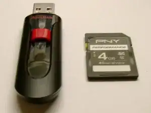 Creare facilmente una chiavetta USB/scheda SD avviabile con Linux/Mac/Windows