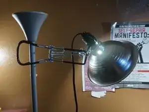 Making a low cost photography light stand