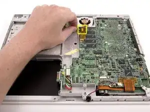 iBook G4 14" 933 MHz-1.33 GHz Display Replacement