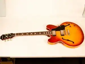 Epiphone ES-335 PRO