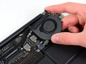 MacBook Air 11" Mid 2012 Fan Replacement