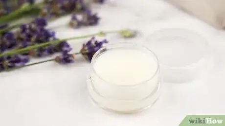Immagine titolata Make Lavender Oil Step 15