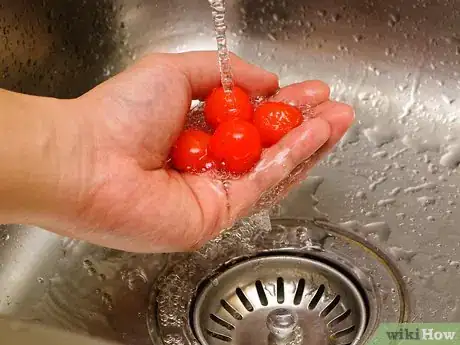 Immagine titolata Pit a Cherry Step 8