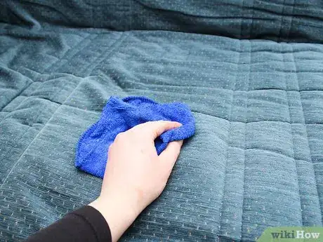 Immagine titolata Clean Velvet Step 3