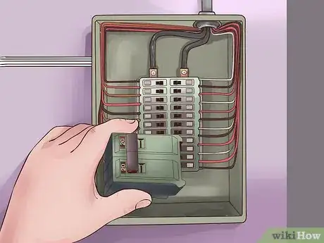 Immagine titolata Add a Breaker Switch Step 20