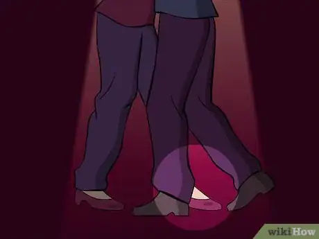 Immagine titolata Dance the Waltz Step 18