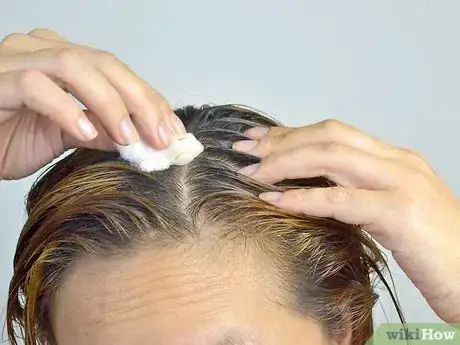 Immagine titolata Use Coconut Oil on Your Hair and Skin Step 27