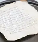 Invecchiare la Carta Usando il Tè