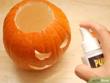 Immagine titolata Keep Halloween Pumpkins from Molding Step 9