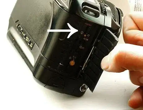 Immagine titolata Canon_T90_finder_display_switch_927.JPG