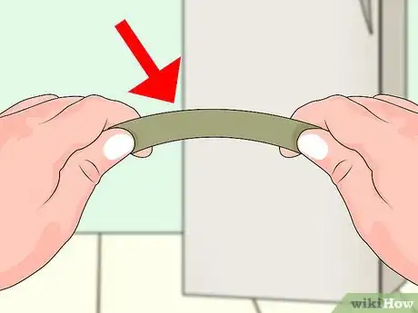 Immagine titolata Fix a Leaking Refrigerator Step 11