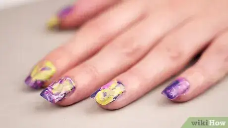 Immagine titolata Do Nail Art Step 21