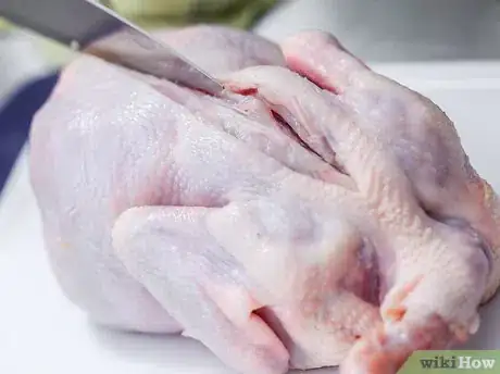 Immagine titolata Debone Poultry (Turkey or Chicken) Step 5