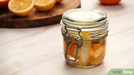 Immagine titolata Make Citrus Spray Step 16