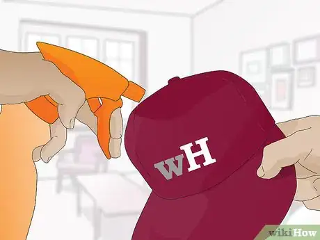 Immagine titolata Get Sweat Stains Out of Hats Step 3