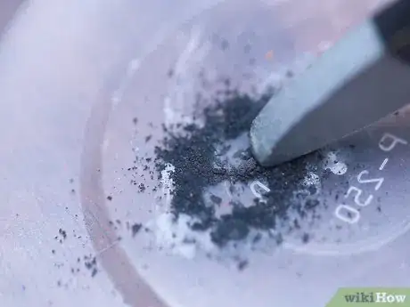 Immagine titolata Make Matte Nail Polish Step 10