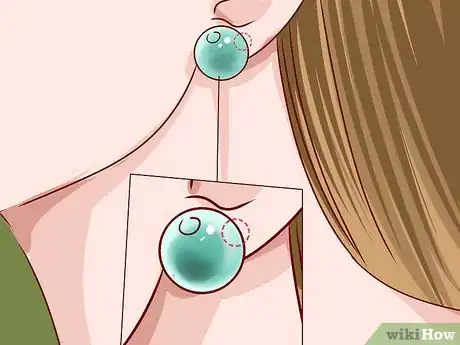 Immagine titolata Hide an Ear Piercing Step 11