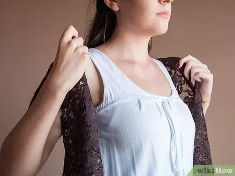Immagine titolata Avoid Looking Inappropriate for the Office (for Women) Step 3