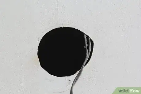 Immagine titolata Install Recessed Lighting Step 8