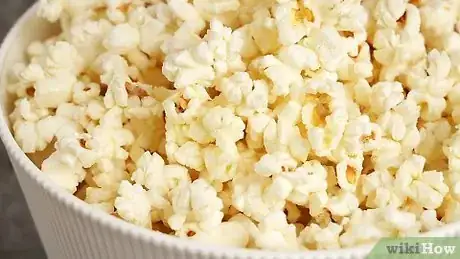 Immagine titolata Make Microwave Popcorn Step 17