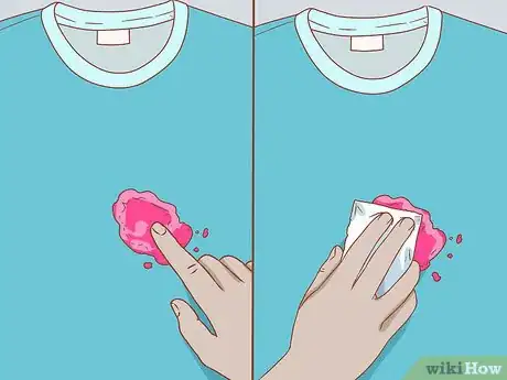 Immagine titolata Remove Fabric Paint from Clothes Step 5