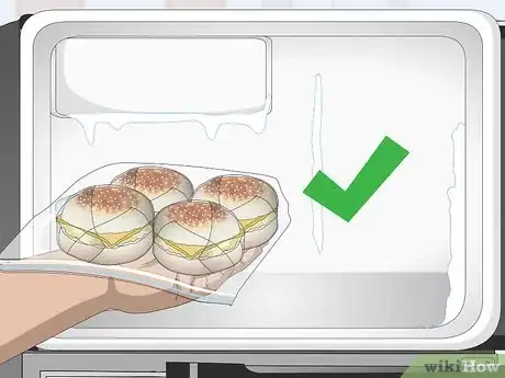 Immagine titolata Freeze English Muffins Step 5