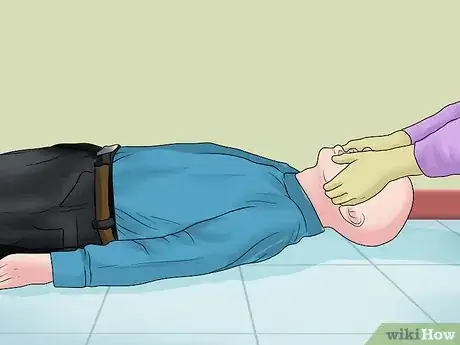 Immagine titolata Evaluate for Head Injuries During First Aid Step 11