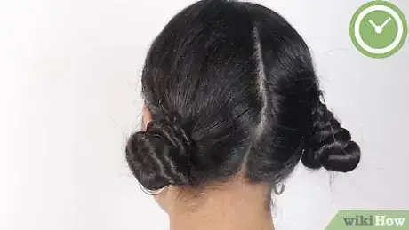 Immagine titolata Curl Your Hair Without Heat Step 30