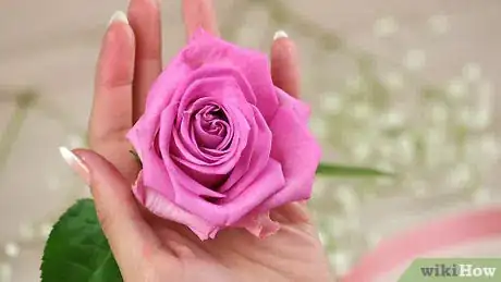 Immagine titolata Make a Wrist Corsage Step 14