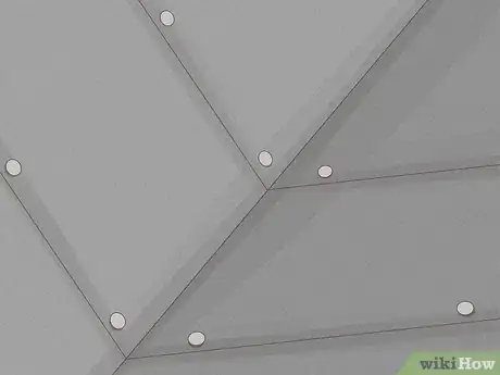 Immagine titolata Reroof Your House Step 14