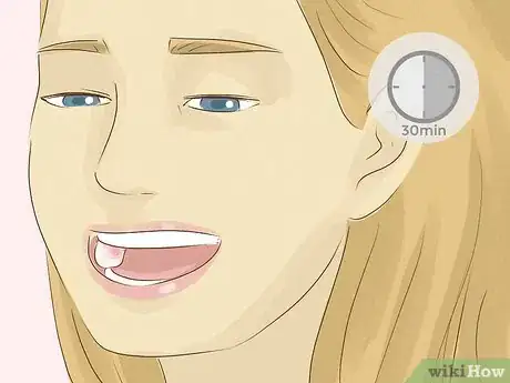 Immagine titolata Recover after Wisdom Teeth Surgery Step 1