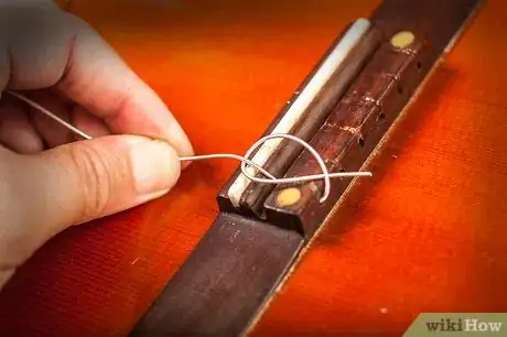 Immagine titolata Change Classical Guitar Strings Step 3Bullet4